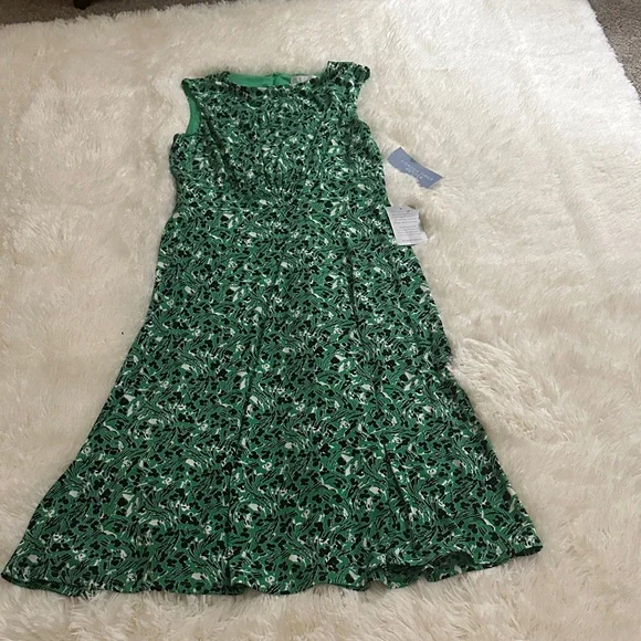 London Times Green Patterned Dress - Picture 7 of 7